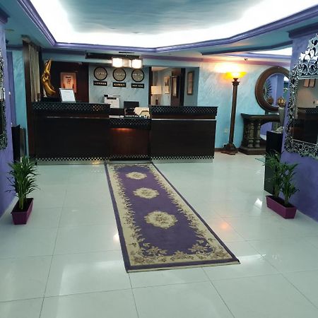 Sky Hotel Salmiya Екстер'єр фото