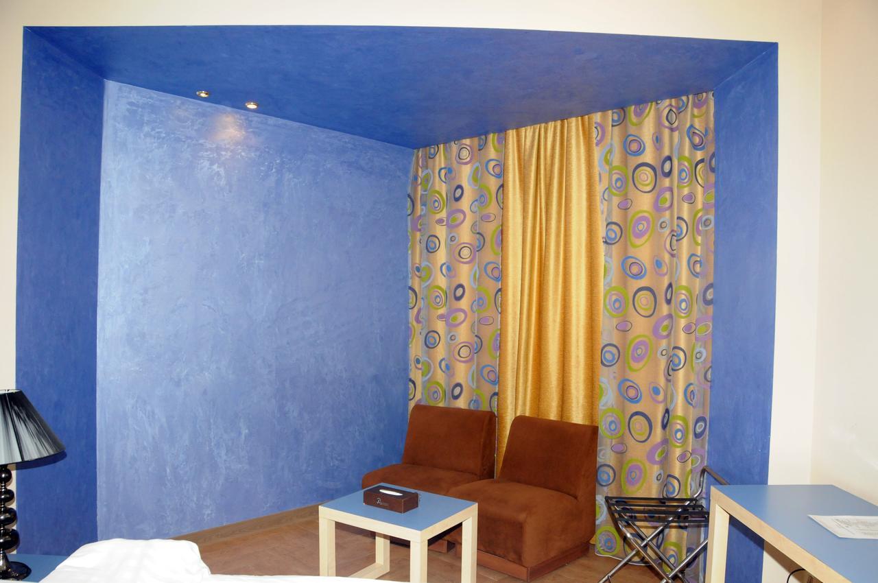 Sky Hotel Salmiya Екстер'єр фото
