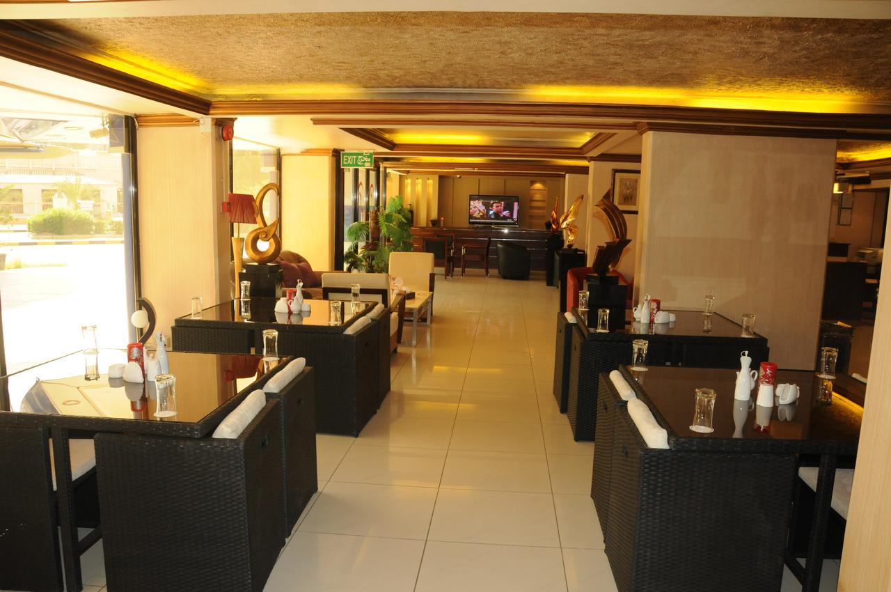 Sky Hotel Salmiya Екстер'єр фото